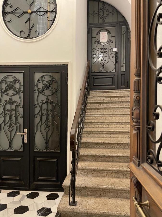 شقة فاونتين سكوير - بالاكونيز إن أوولد تاون باكو المظهر الخارجي الصورة